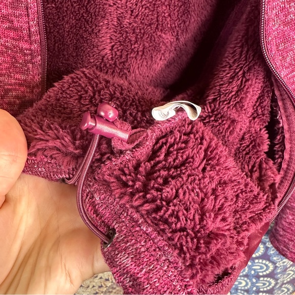 Mountain Warehouse fur lined sweater - Picture 9 of 12